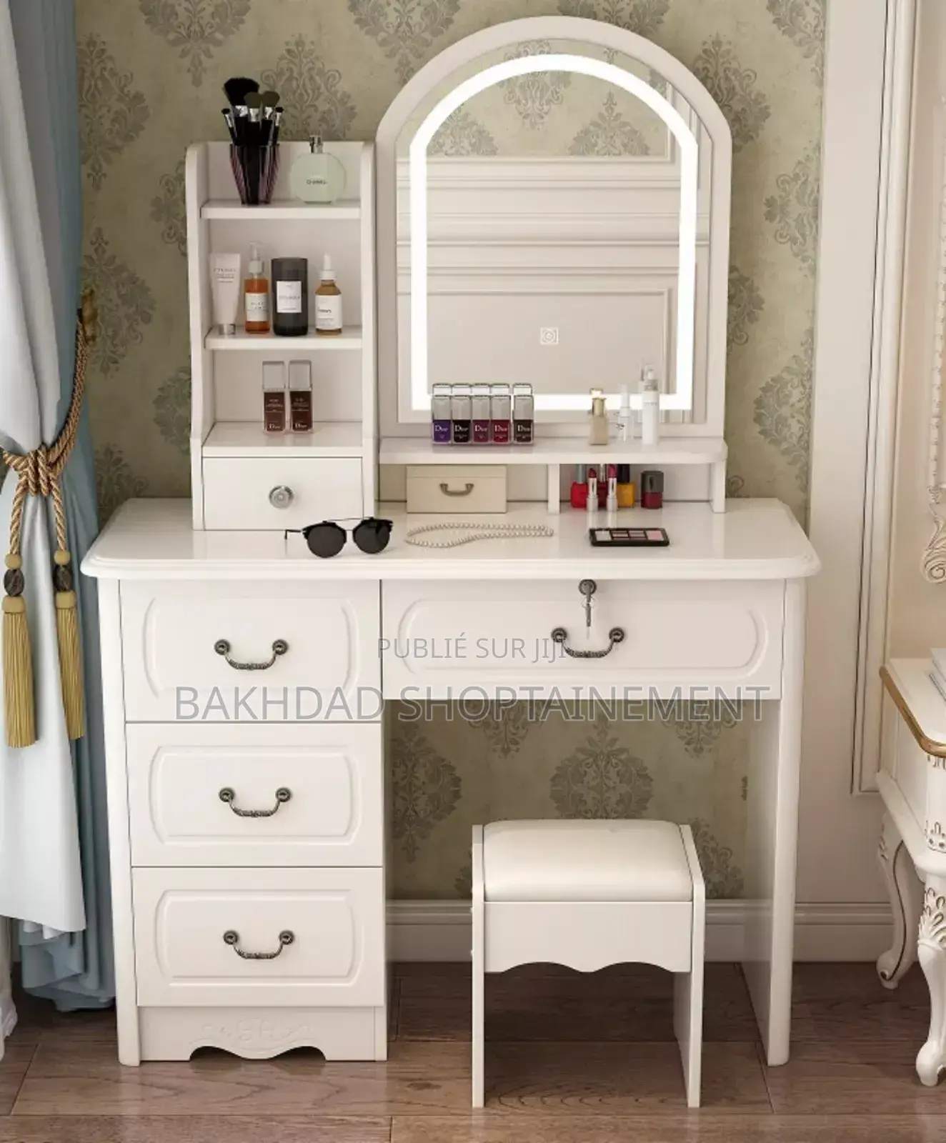 Coiffeuse Élégante –