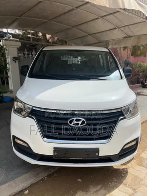 Photo - Hyundai Starex 2019 Blanc