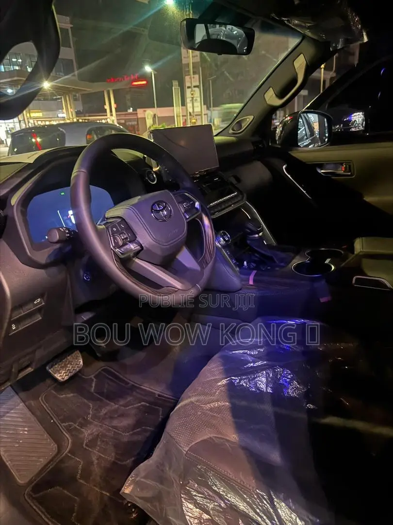 New Toyota Land Cruiser Prado 2.8 2025 Black