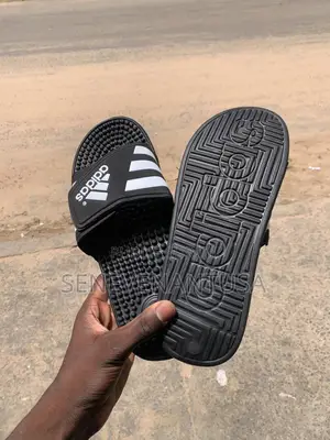 Photo - Blanc, Noir, Adidas