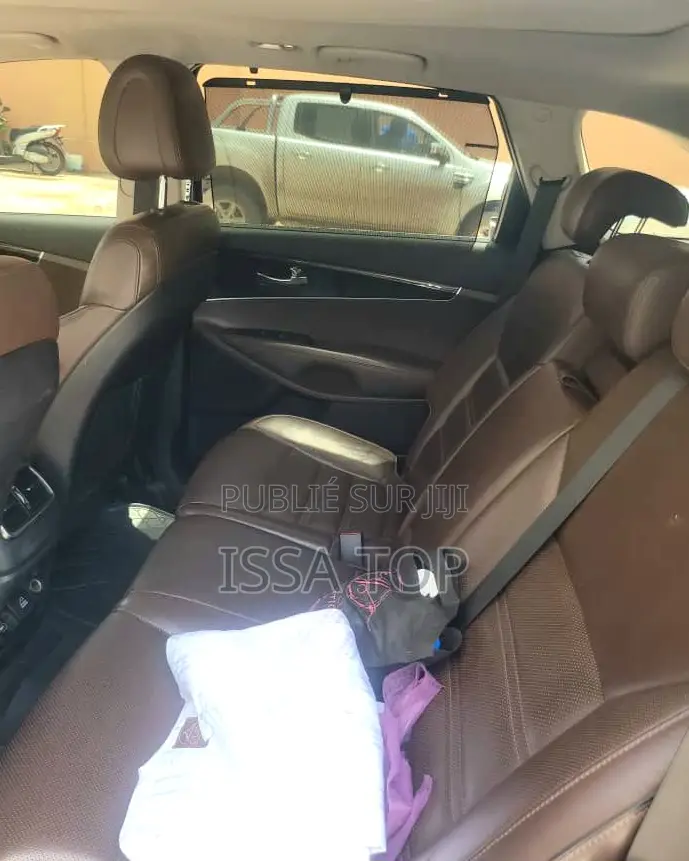 Kia Sorento 4dr SUV 2016 Black