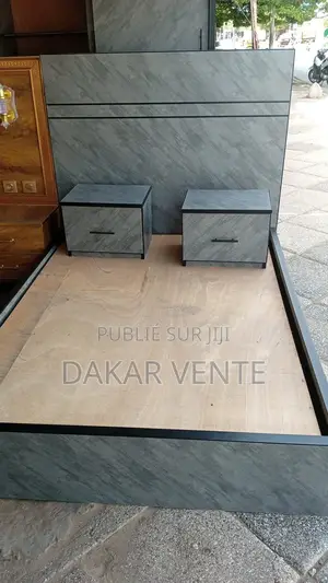 Lit 2 Places Avec Les 2 Commodes en Bois Laminé