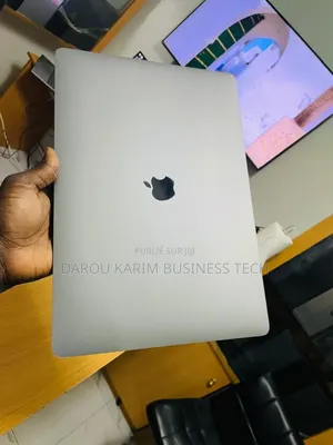 New Apple MacBook Pro 2019 16GB Intel Core I9 SSD 512GB