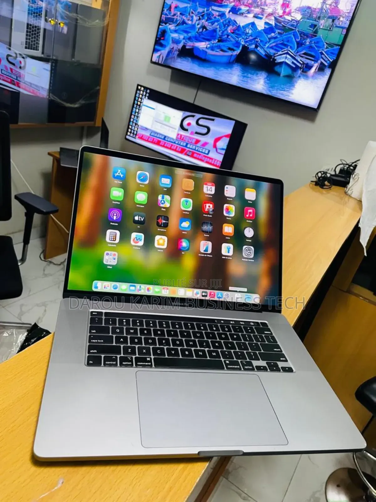 New Apple MacBook Pro 2019 16GB Intel Core I9 SSD 512GB