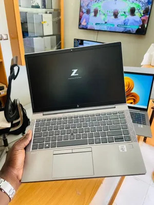 New HP ZBook Firefly 14 G7 16GB Intel Core i7 SSD 256GB