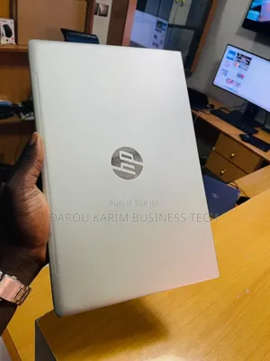 New Ordinateur portable HP ProBook 440 G10 16GB Intel Core i5 SSD 512GB