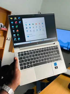 Photo - New Ordinateur portable HP 630 16GB Intel Core i5 SSD 256GB