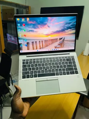 New HP EliteBook 840 G8 16GB Intel Core i7 SSD 512GB