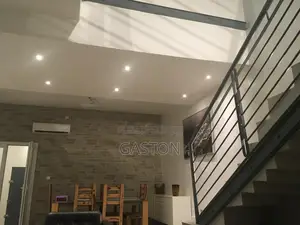 Furnished 3chbre Duplex dans Katos Immo, Mermoz Sacré-Cœur à Louer