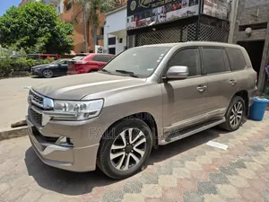 Toyota Land Cruiser Prado 2020