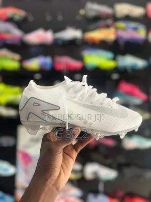 Photo - Crampons Nike