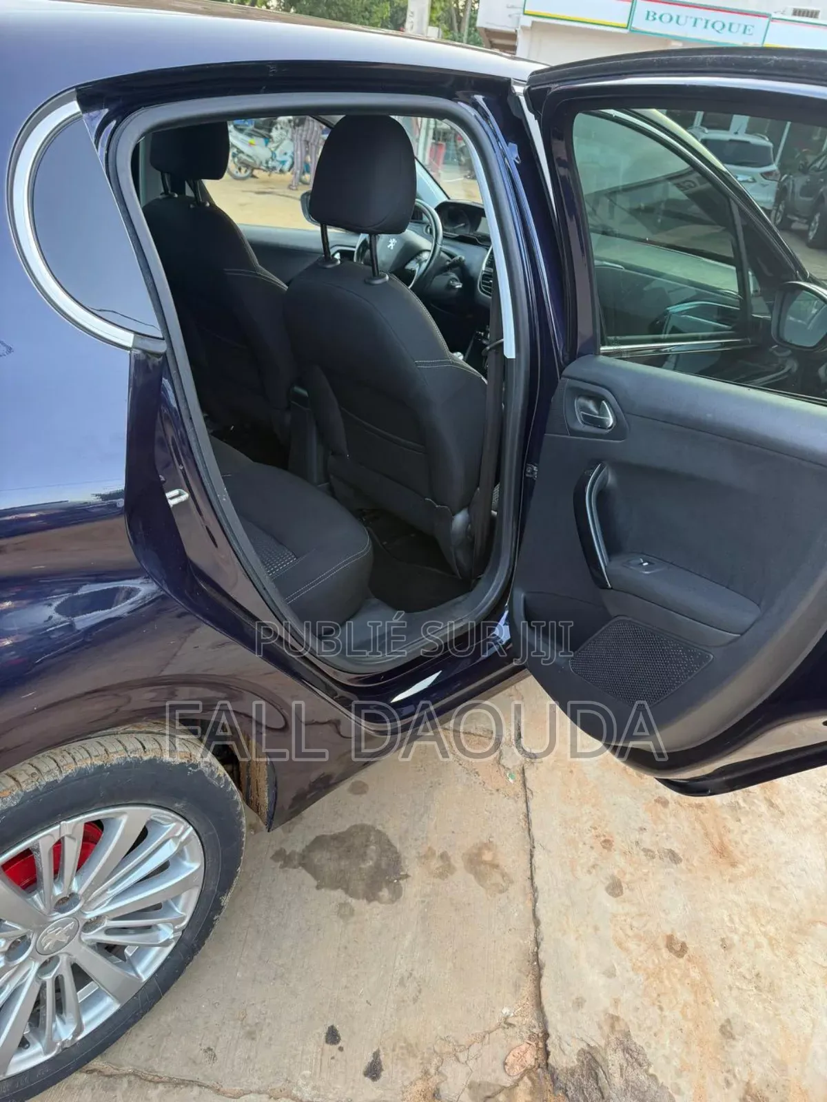 Peugeot 208 2017 Black