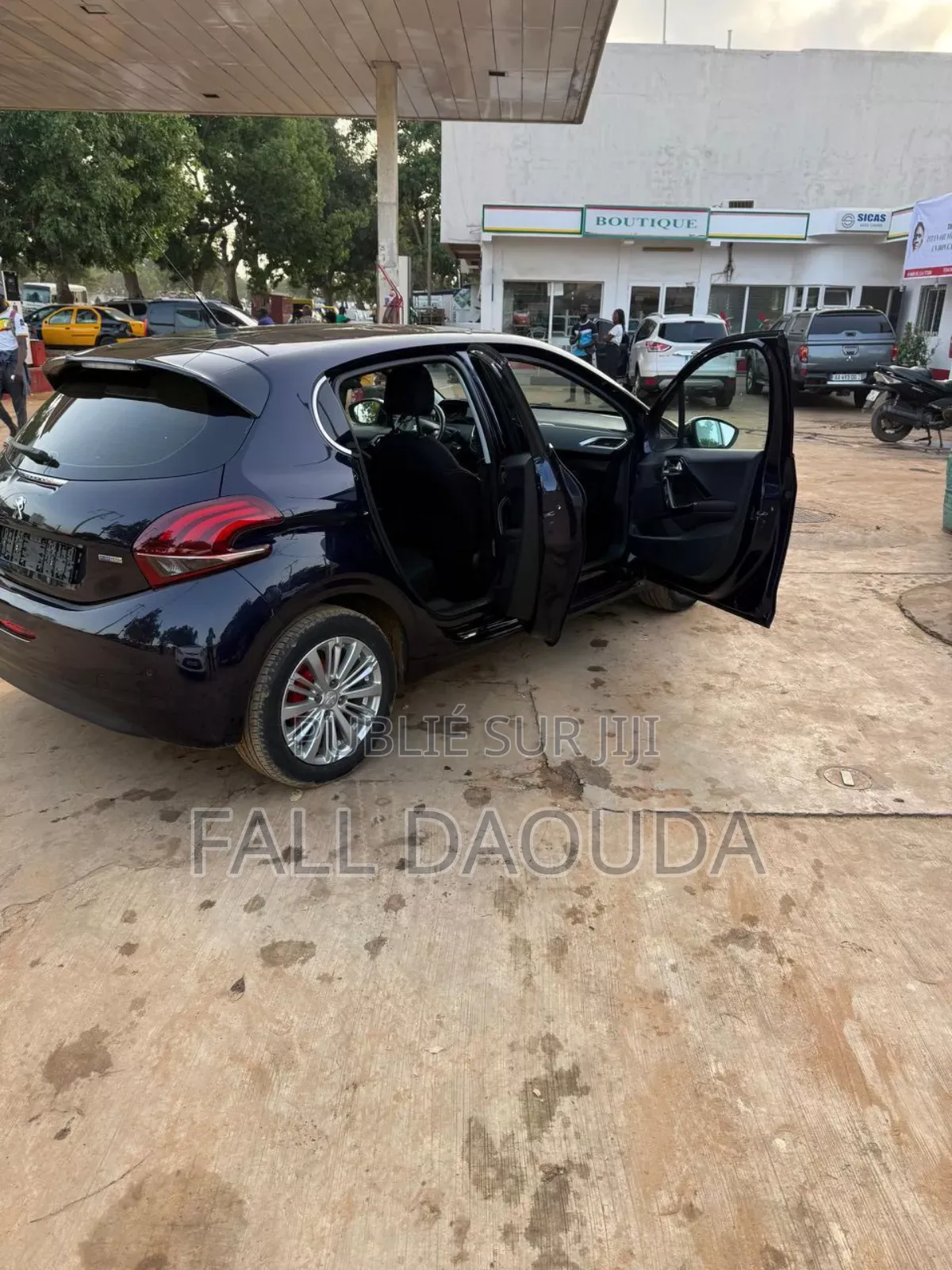 Peugeot 208 2017 Black