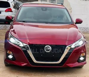 Photo - Nissan Altima 2020 Rouge