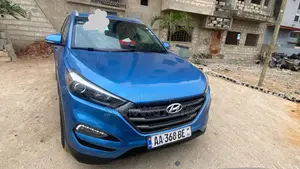 Photo - Hyundai Tucson Limited AWD 2017 Blue