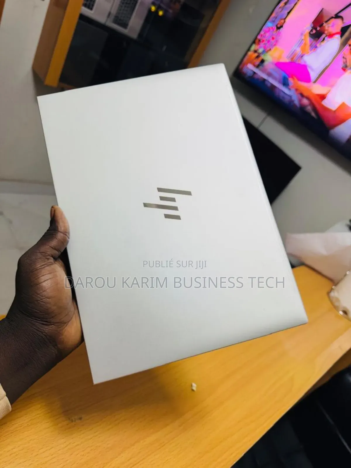 New HP EliteBook 830 G9 16GB Intel Core I7 SSD 512GB