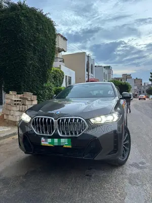 BMW X6 M Sport 2025 Gris