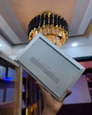 New Ordinateur Portable HP EliteBook 830 G8 32GB Intel Core I7 SSD 1T