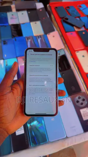 Photo - Apple iPhone 11 128 GB Blanc