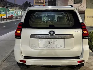 Toyota Land Cruiser Prado 2023 Blanc