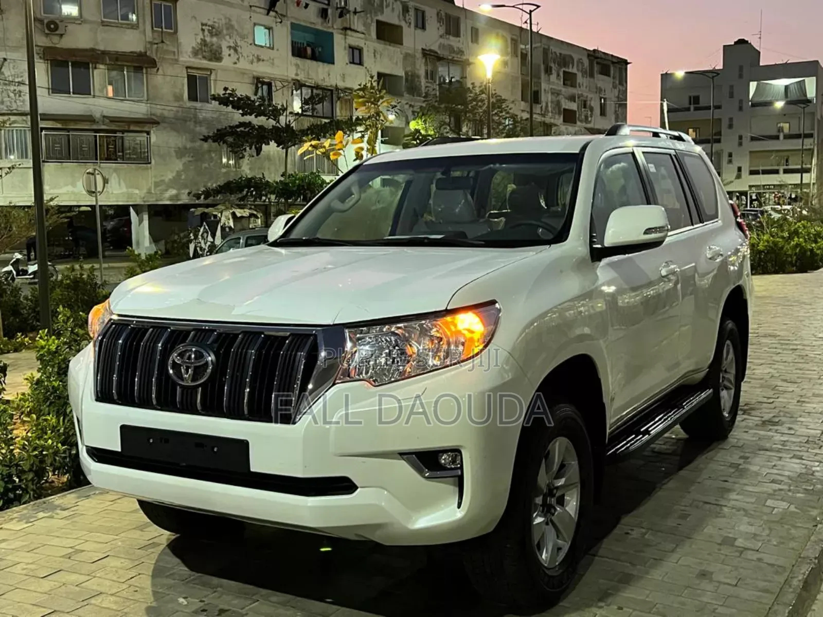 Toyota Land Cruiser Prado 2023 Blanc