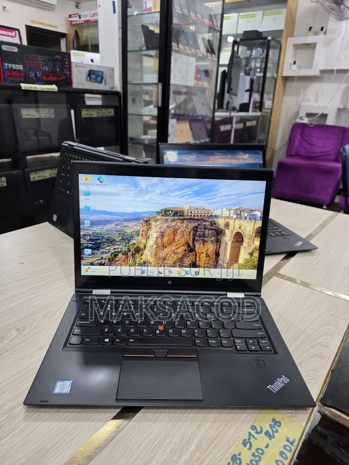 Ordinateur Portable Lenovo Thinkpad X1 Yoga 8GB Intel Core I5 SSD 256GB