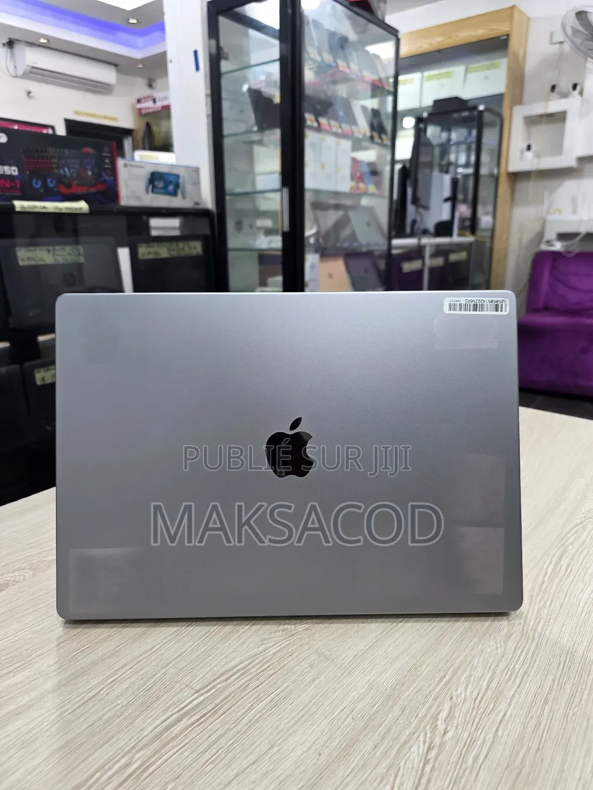 Apple MacBook Pro 2021 M1 16GB Apple M1 Pro SSD 512GB
