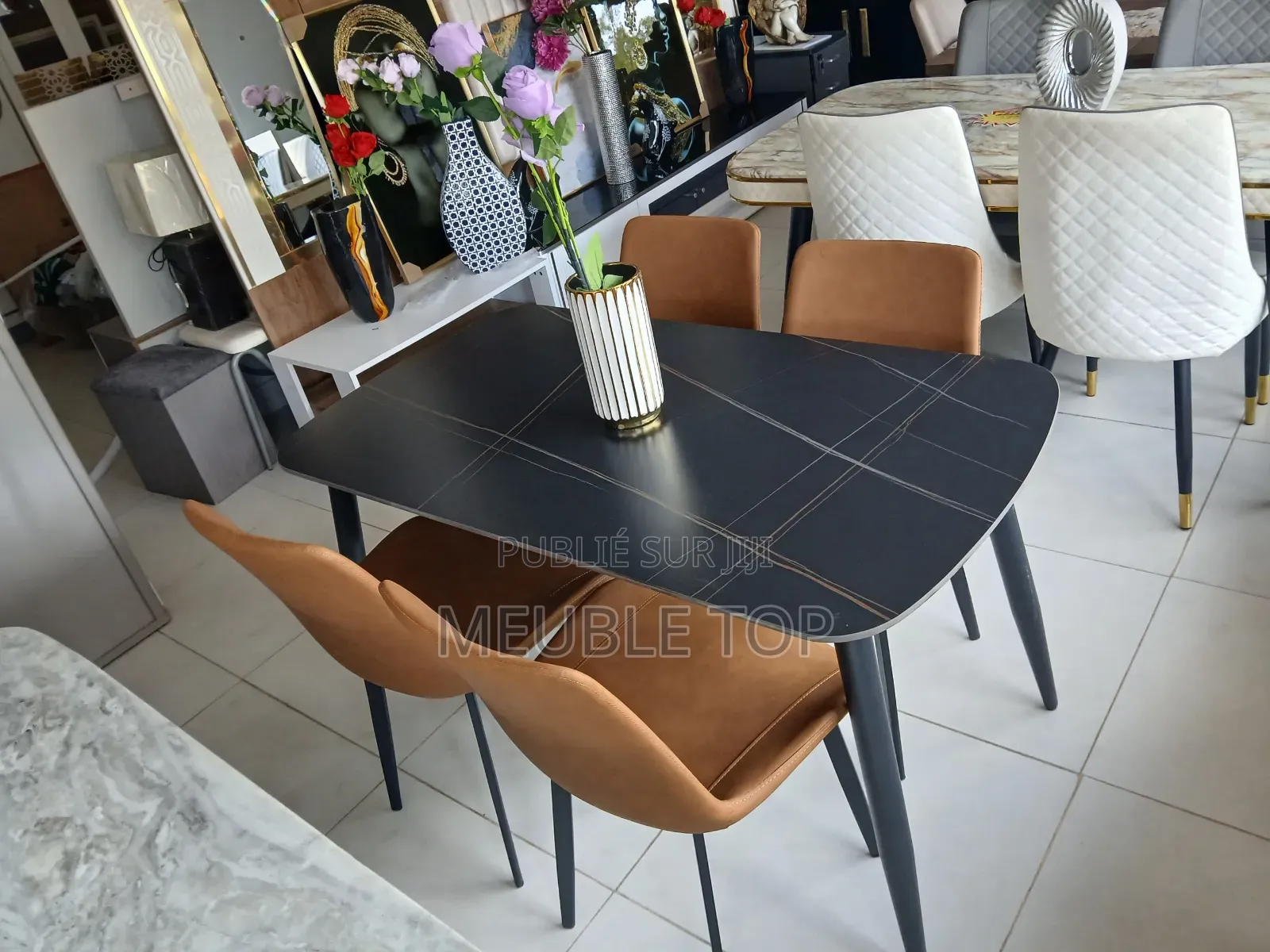 Tables À Manger De 4 Places Neuves