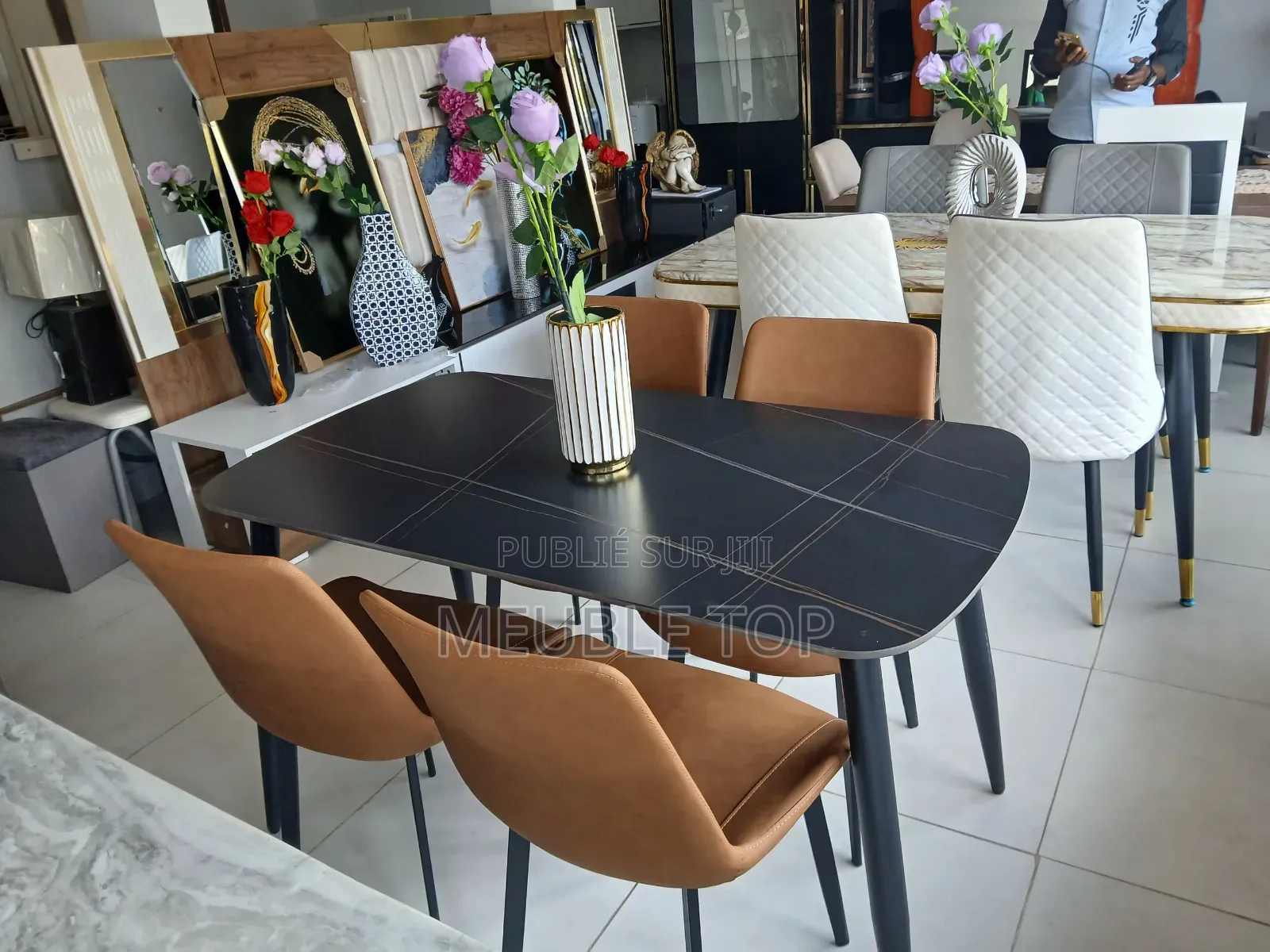 Tables À Manger De 4 Places Neuves