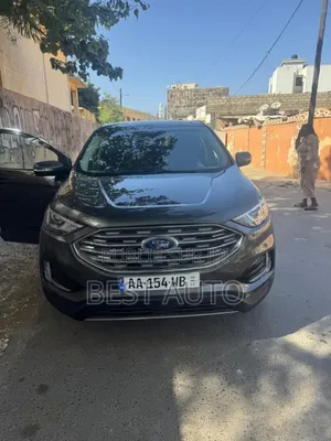Photo - Ford Edge 2019 Gris
