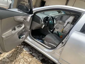 Toyota Corolla 2010 Gris