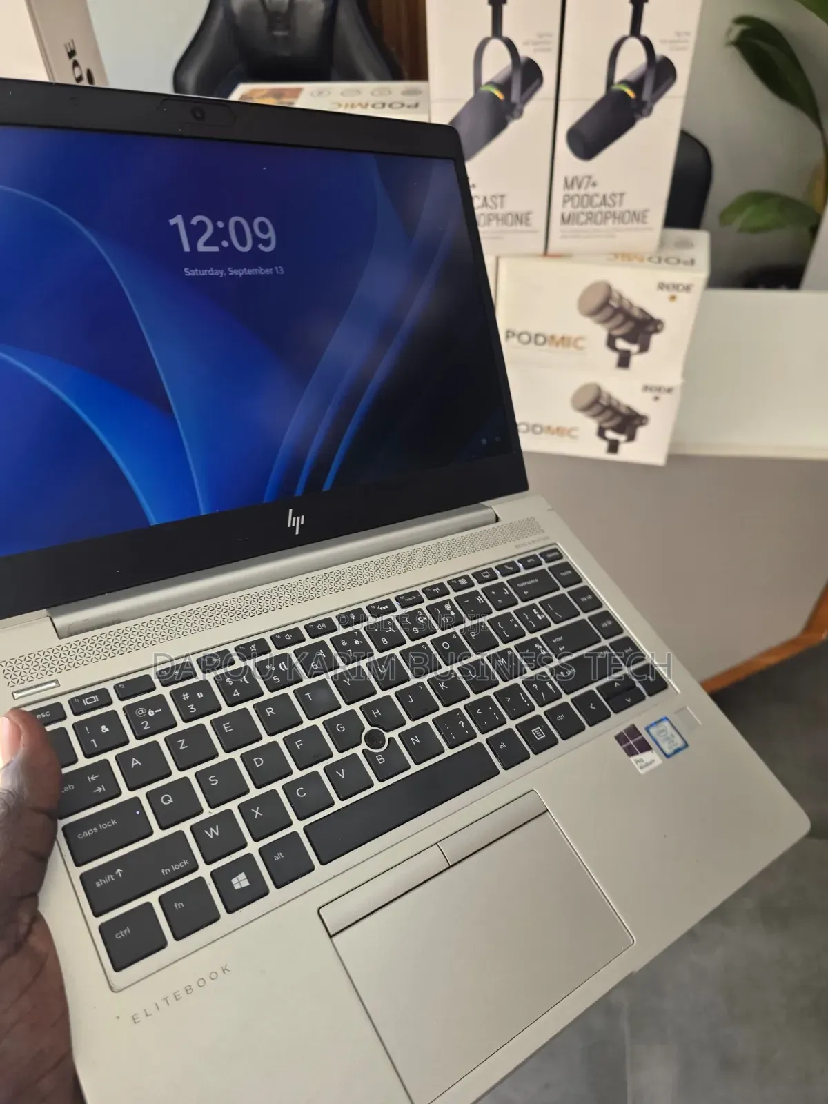 New Ordinateur Portable HP EliteBook 840 G5 8GB Intel Core I5 SSD 256GB