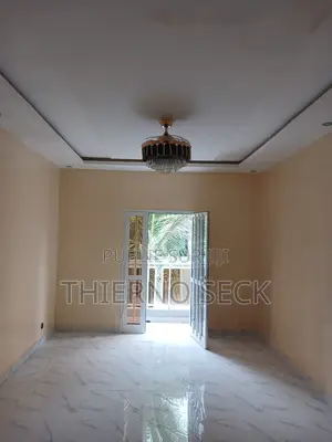4chbre Appartement dans Thierno Seck, Rufisque à Louer
