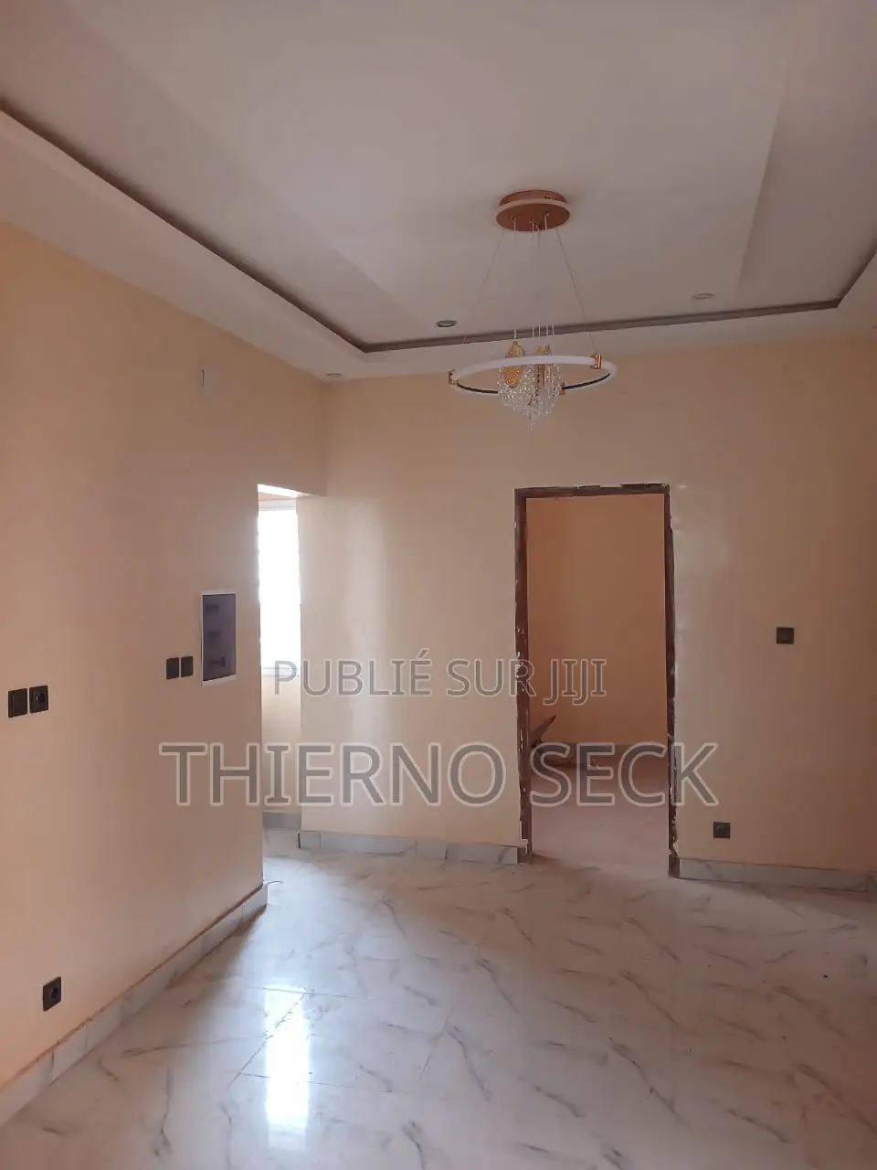 4chbre Appartement dans Thierno Seck, Rufisque à Louer