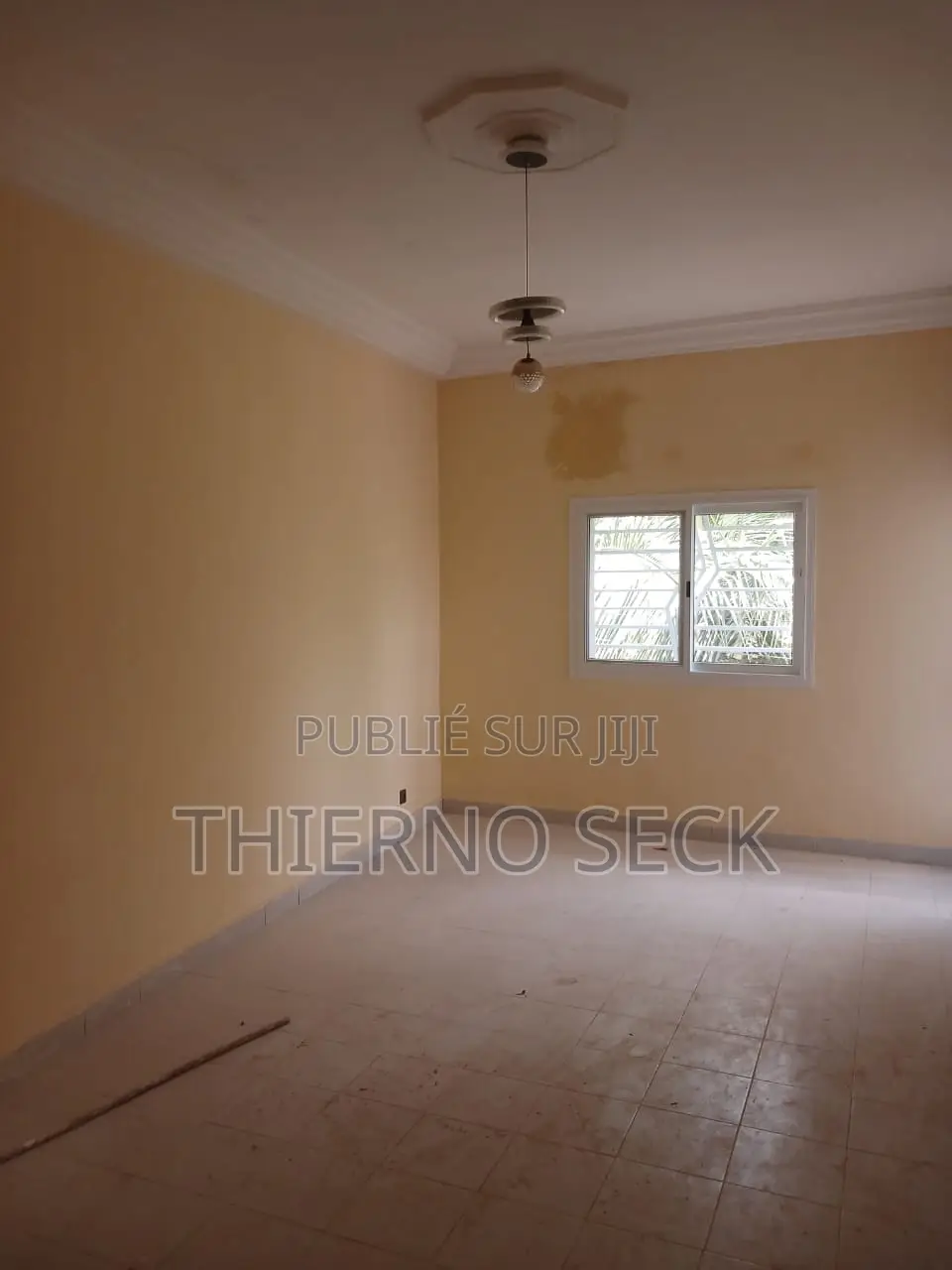 4chbre Appartement dans Thierno Seck, Rufisque à Louer