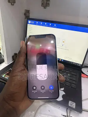 Photo - Apple iPhone 13 128 GB Blanc