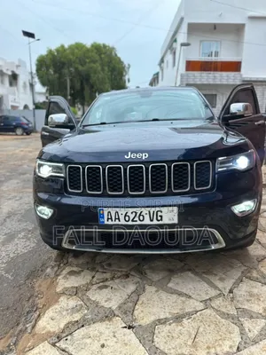 Photo - Jeep Grand Cherokee 2018 Black