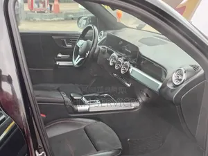 Mercedes-Benz GLB-Class 2020 Black