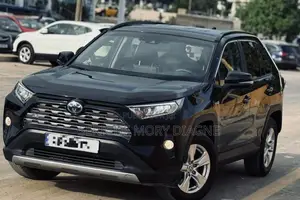 Photo - Toyota RAV4 Limited AWD 2020 Black