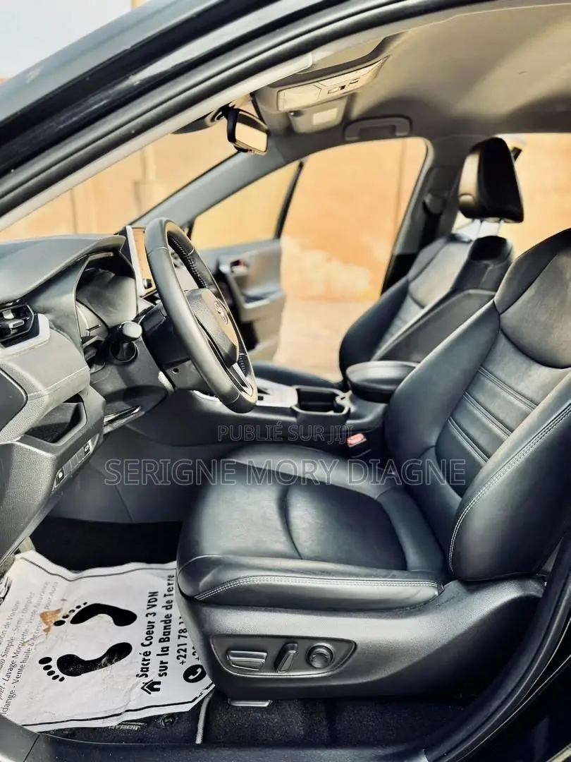 Toyota RAV4 Limited AWD 2020 Black