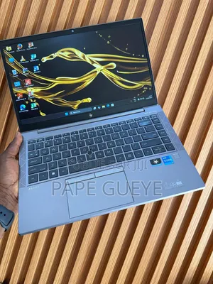 Photo - Ordinateur Portable HP ZBook 14 16GB Intel Core I5 SSD 256GB