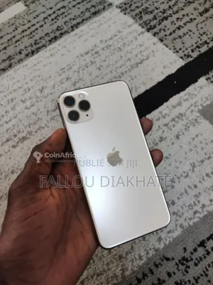 Photo - New Apple iPhone 11 Pro Max 256 GB