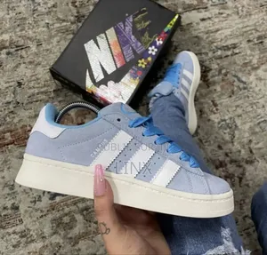 Chaussures Campus Disponible