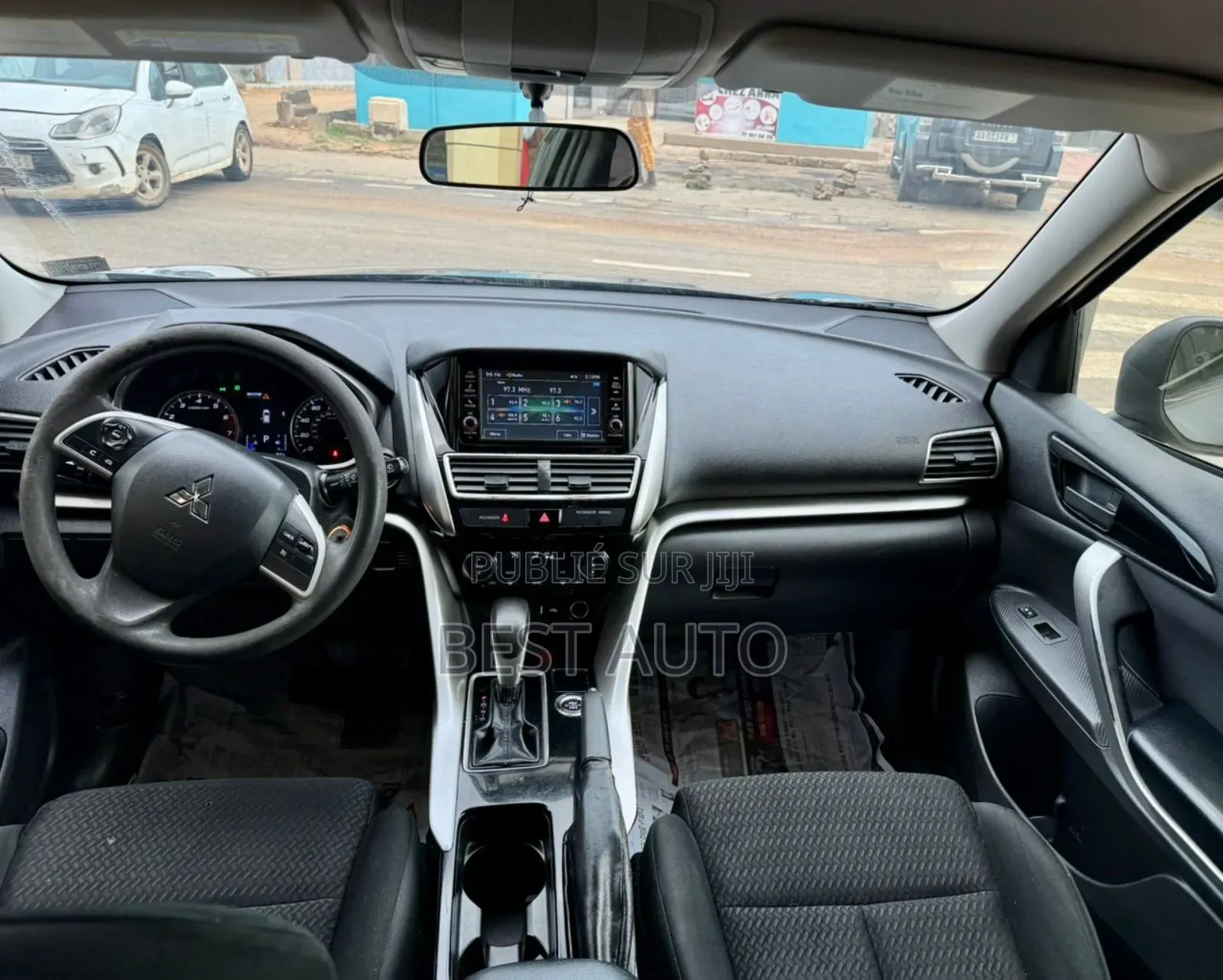 Mitsubishi Eclipse 2019 Gris