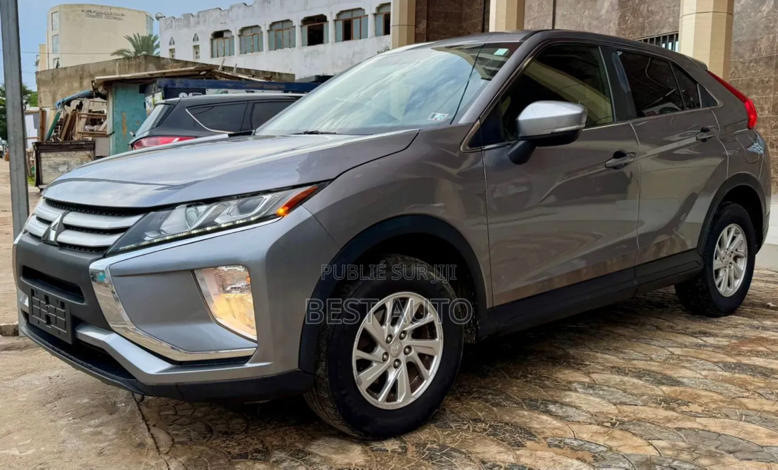 Mitsubishi Eclipse 2019 Gris