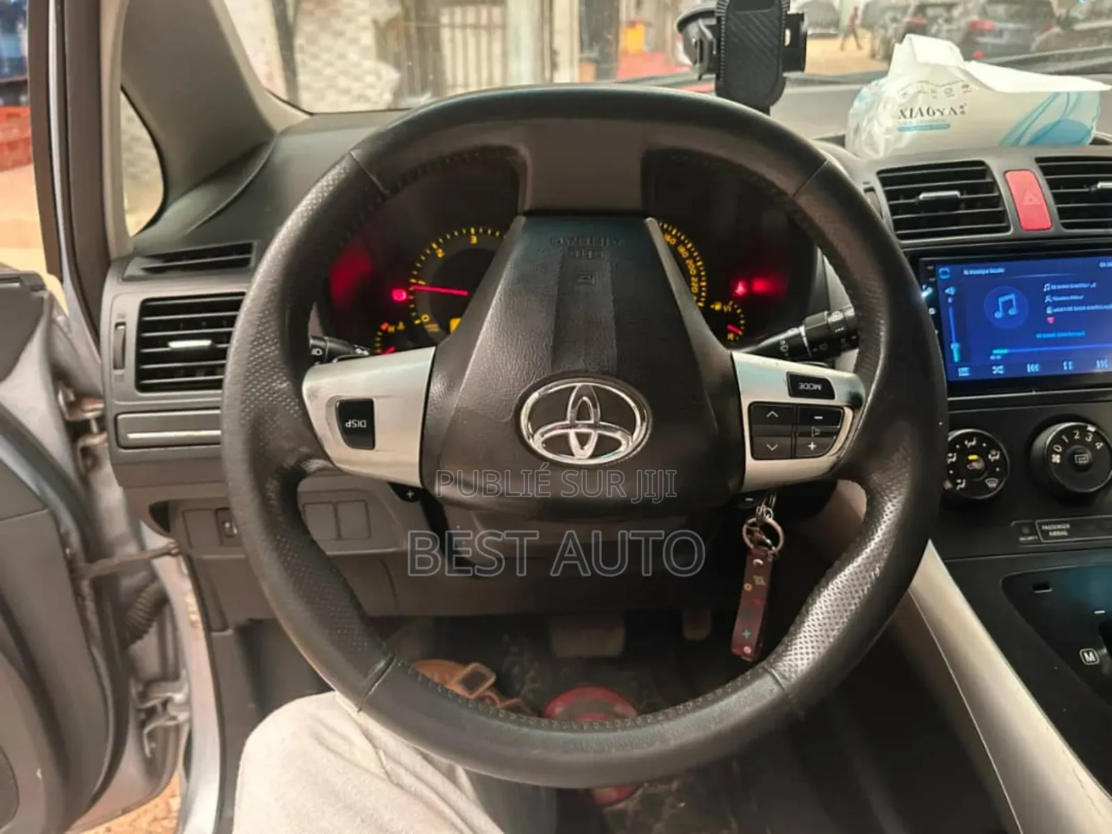Toyota Auris 2014 Gris