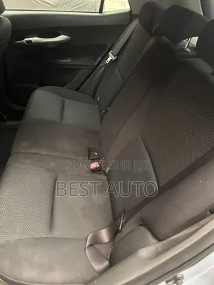 Toyota Auris 2014 Gris