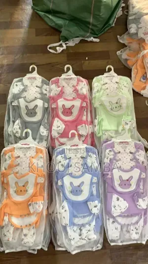 Photo - Ensemble 8 Piéces Assorties