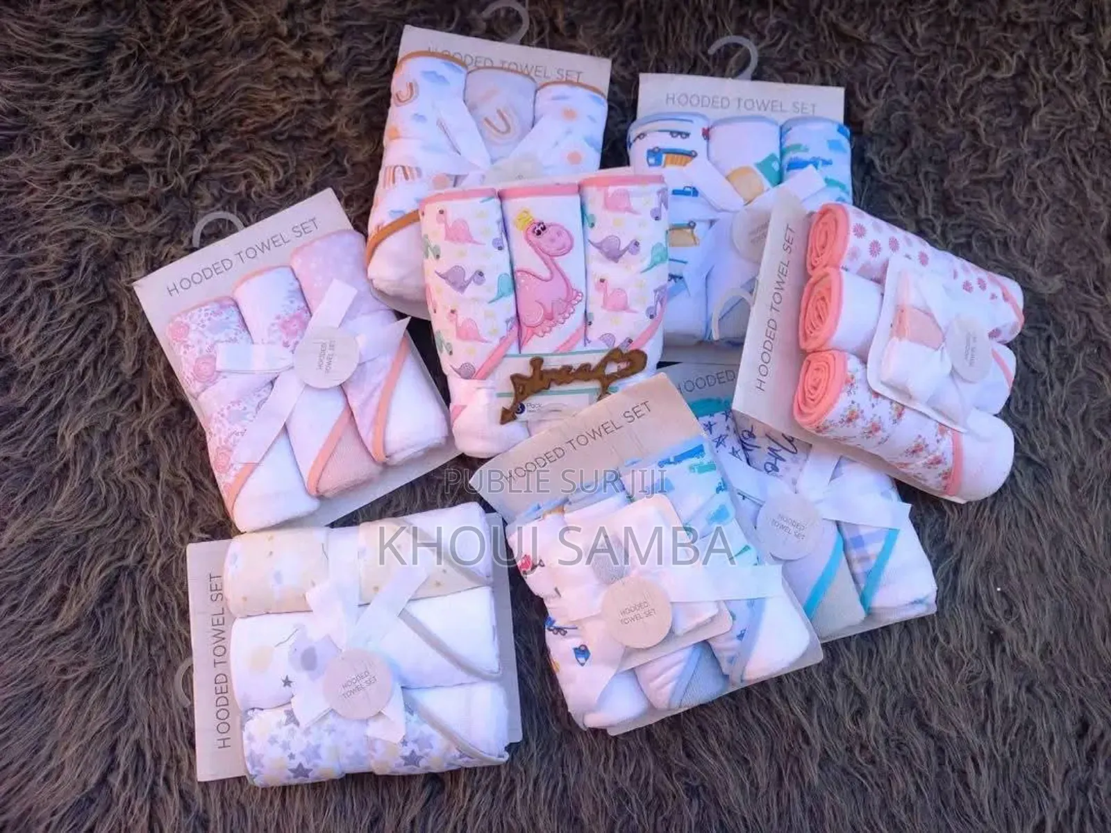 Lot Sorties De Bains Et Serviettes