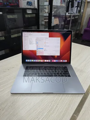 Ordinateur Portable Apple MacBook Pro 2017 16GB Intel Core I7 SSD 512GB